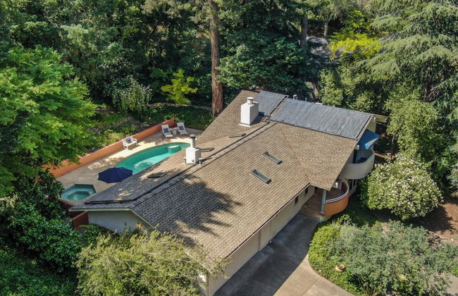 León by Avantstay Private Breathtaking Character Cottage w/ Pool & Hot Tub - Foto 38