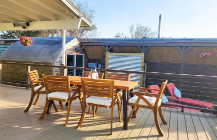 Hilltop Lakeview Hideaway- 2BR 2BATH with romantic sunsets - Foto 39