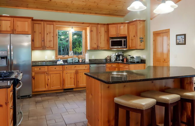 Boardman Monarch Upscale River Lodge HOT Tub! - Foto 64