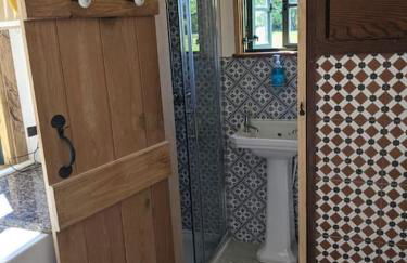 Kenny’s Hut - Foto 4