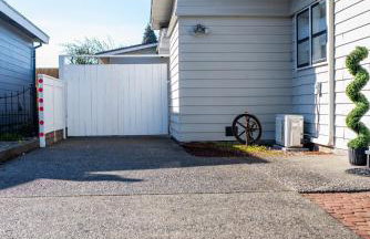 Entire house New Reno w AC Pet friendly gated back - Foto 35