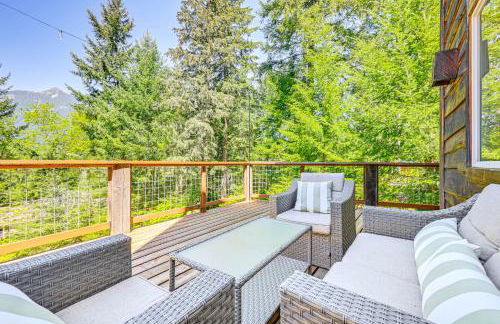 Grizzly Tower Packwood Cabin with Hot Tub! - Foto 31