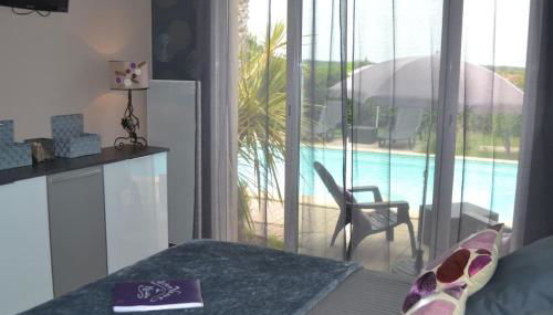 "POUR VOUS" studio dans villa avec piscine - Foto 2