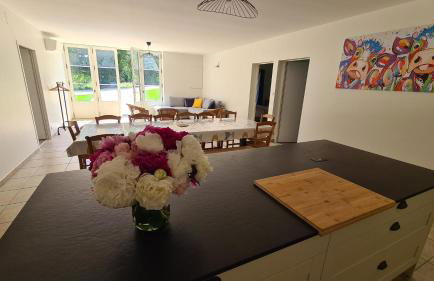 Gîte Le Puy Martineau piscine privée intérieure chauffée terrain arboré à 10 min du Puy du Fo - Foto 6