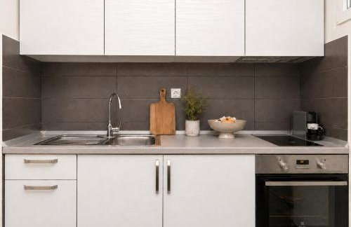 Side by Side Apartments - Photo 10