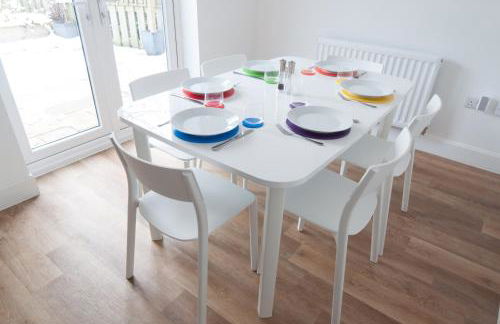 Lysander House - Modern, 4-Bed House, near Alton Towers - Foto 40