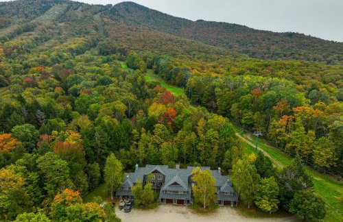 Ski-in Condo with Hot Tub on Burke Mtn Slopes! - Foto 43