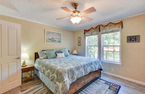 Lakefront Fair Play Vacation Rental, Pets Welcome! - Foto 9