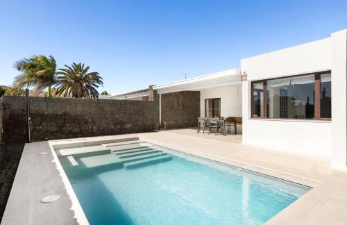 Villa Cactus - Large Private Plot - Heated Pool & BBQ - Luxury Vacation - Foto 7