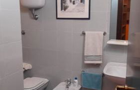 Whole apartment in Villa surrounded by green - Foto 29