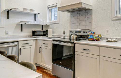 Walk to Marshall University Home with Private Yard! - Foto 7