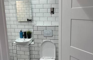 Cheerful 2 Bedroom Homely Apartment, Sleeps 4 Guest Comfy, 3x Double Bed, Parking, Free WiFi, Suitable For Business, Leisure Guest,Glasgow, Glasgow West End, Near City Centre, Perfect For Common Wealth Games 2026 - Foto 17