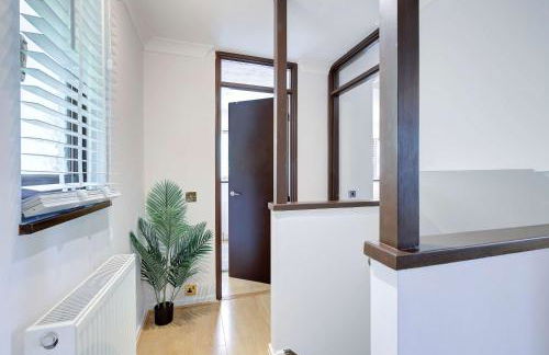 Spacious & Bright 3 Bedroom House in Peterborough - Foto 26