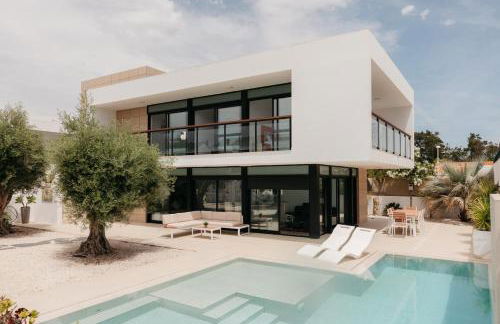 Grand Villa with Pool - Foto 58