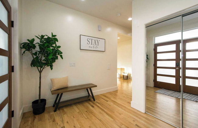 Modern Escape by Avanstay w/ Hot Tub, Fire Pit, Mountain Views, 10min to Town - Foto 5