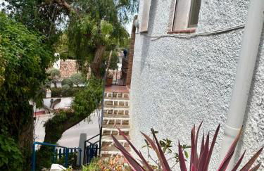 Marvellous Malaga Mediterranean and Mountain Views - Photo 7