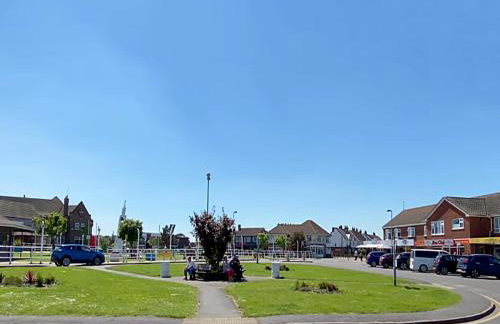 Stunning Holiday Cottage nr Skegness in Sunny Chapel St Leonards Just mins from the Beach & Attractions - Perfect for Couples & Family's who love to Relax but want Exciting Adventures nearby! Large Pet Friendly garden! - Photo 54