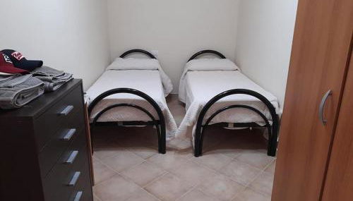 2 Bedroom, 1 Bath apartment near the sea - Foto 5, wardrobe