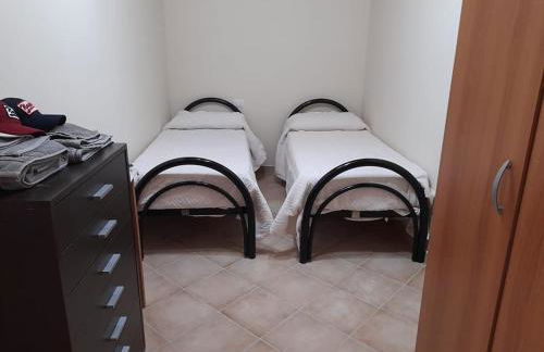 2 Bedroom, 1 Bath apartment near the sea - Foto 13