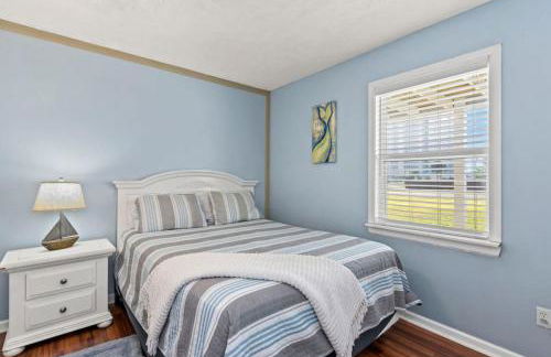 Anchors Away - Private Pool, Seasonal Hot Tub, Game Room, Walk to Beach, Pets OK - Photo 20