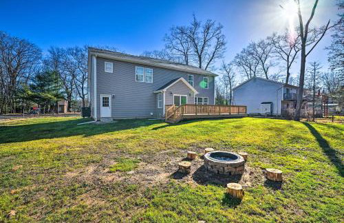 Community Beach and Lake Pocono Summit Escape - Foto 33