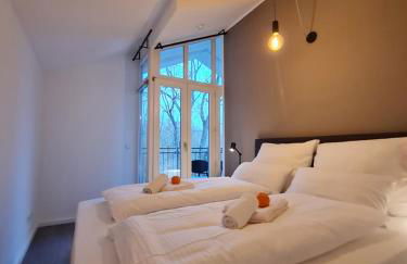 Penthouse in Villa am Wasser + Parken + WLAN + Netflix +Kamin - Foto 4