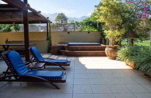 Casa Espetacular com Jacuzzi Churrasqueira e WIFI - Foto 13