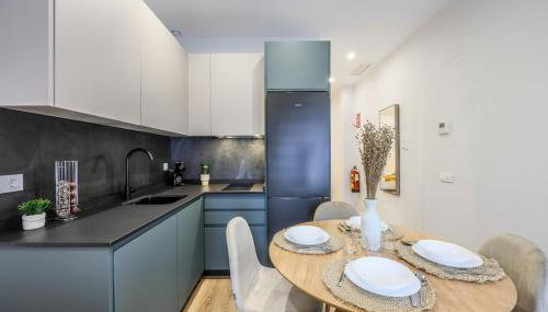 Luxe apartments Madrid Rio by RentitUP - Photo 4