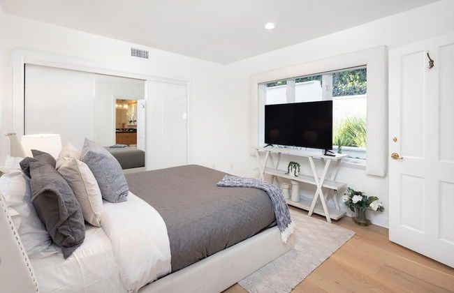 Stradella Spanish - Contemporary Mediterranean Estate w/ Resort-style Yard - Photo 5