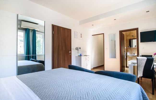 California Apartments - Foto 8