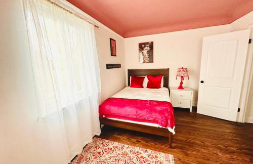 Eclectic Opulence Retreat - Photo 18