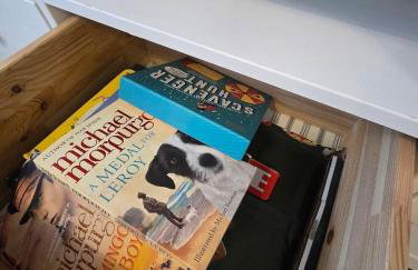 Contemporary 2-bedroom apartment with free gated parking, 2 bathrooms - for families, contractors, travellers for business and leisure - Photo 10