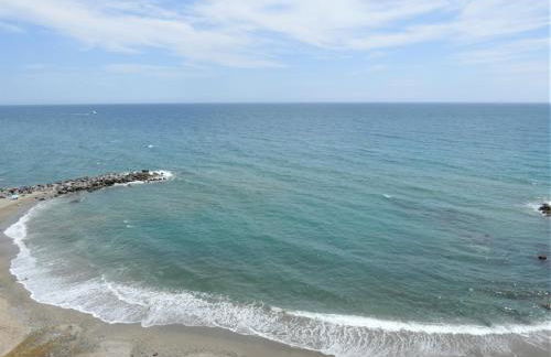 The Pearl with Private Beach Access - Foto 14