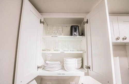 Modern Microsoft Redmond Campus Condo with Balcony - Foto 13