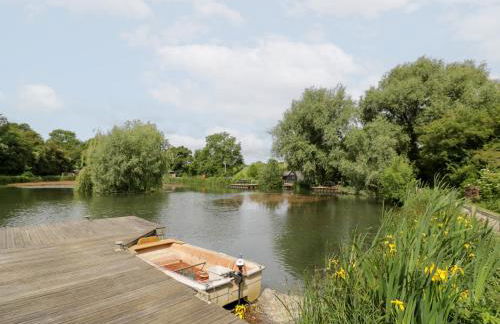 Acorn Lodge At Bridge Lake Farm & Fishery - Foto 21