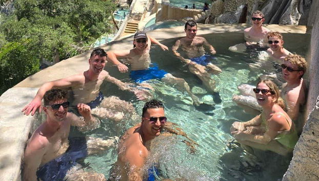 Desfrutando das águas termais de Tolantongo