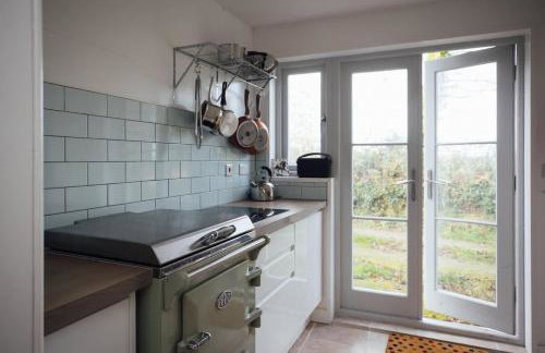 Farmhouse Charm with Modern Style in Pembrokeshire - Foto 56