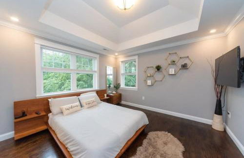 Ultra-Luxurious Home near Boston (Pet-Friendly) - Foto 4