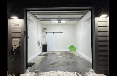 New & Modern Townhouse Close to Skiing, Brand New Hot Tub - Photo 58