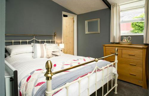 Hawthorn Cottage Little Haven - Photo 6