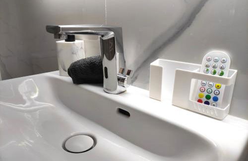 CinéLux - Appartement entier - Parking gratuit - Foto 14