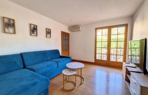 Maison sur la place du marché à St Chinian - Foto 2