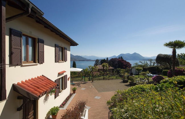 The Cottage on the Lake - Photo 17