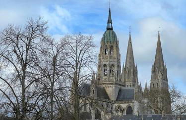 Bright Apt 70m2 in Bayeux historic center w Pkg - Foto 7