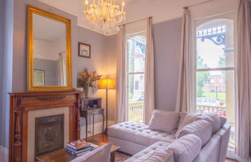 Macarty House, A Bohemian Resort with pool and cabana bar - Foto 37