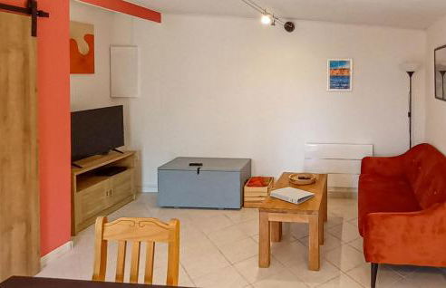 Cozy Home In Besse Sur Issole With Swimming Pool - Foto 3