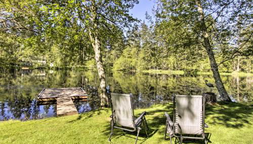 Quiet Lakefront Olympia Home with Dock on Half Acre - Foto 5