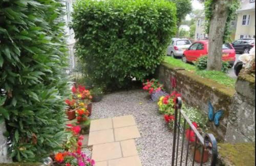 Spacious 1 Bedroom Apartment near Seafront - Photo 8