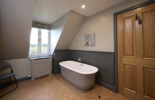 Balnacraig Farmhouse - Photo 13