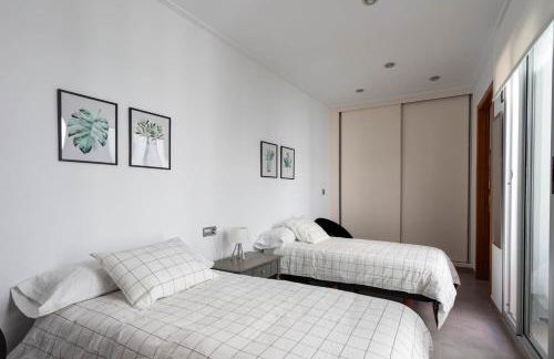 Casa particular en la playa a pocos metros del mar con garaje - Foto 23